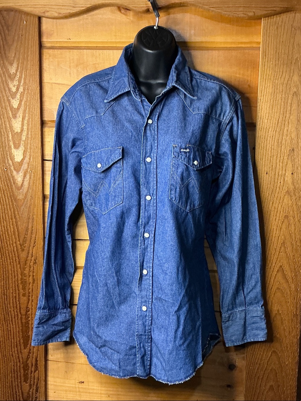 Vintage Wrangler Men’s 16x33 Long Sleeve Cowboy Cut Denim Pearl Snap Western